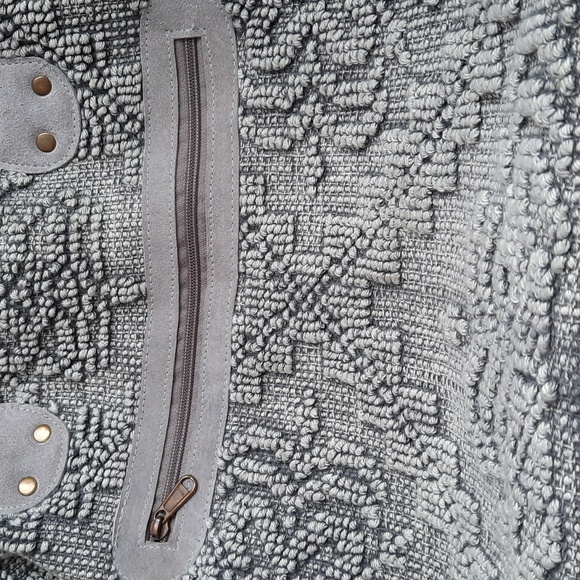 Lovestitch Sequoia embellished weekender bag - Picture 6 of 11